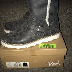 Girls dark grey boots